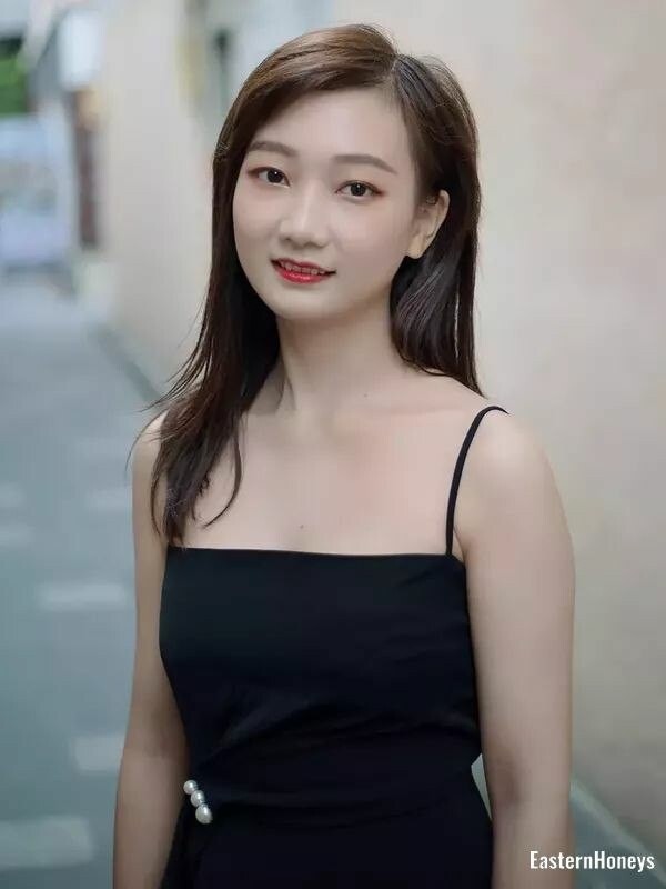 Linlin, 24