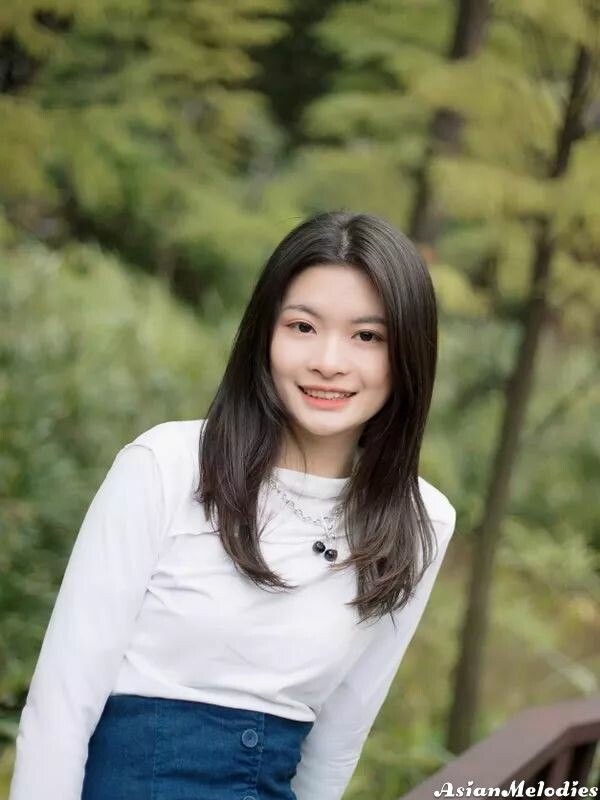 Jiaxin, 24